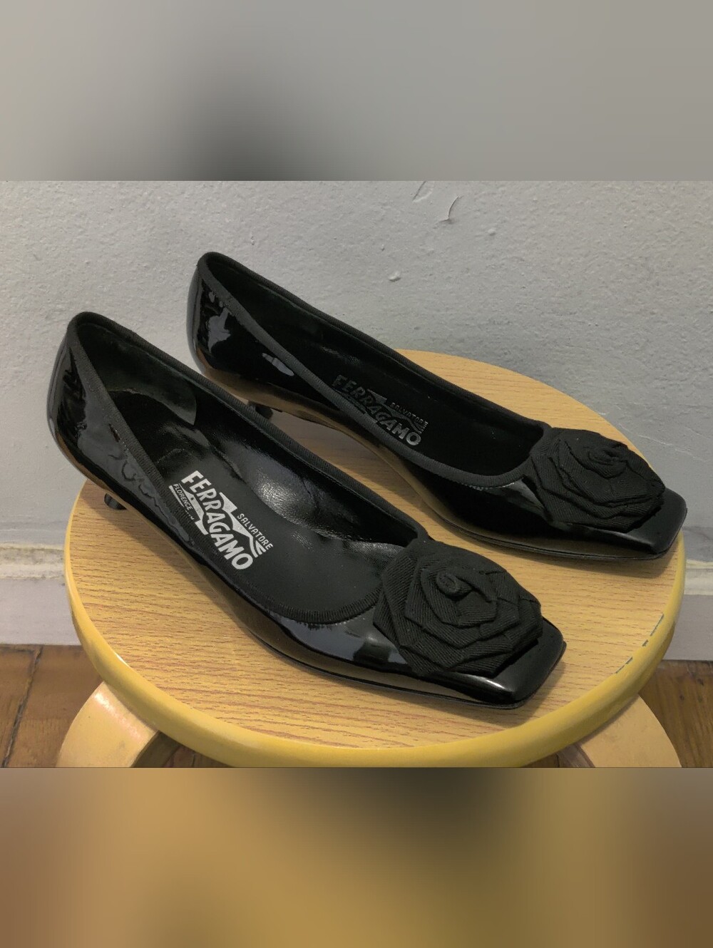 Salvatore Ferragamo Women's Size 6 1/2 B Square Toe Black Patent Kitten Heels
